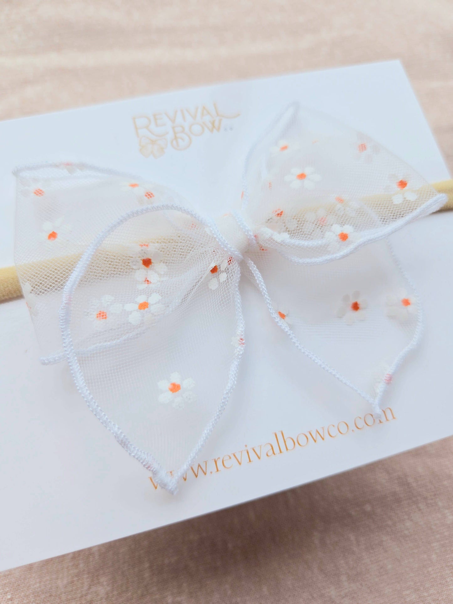 Mini Fable Bow on Headband • Sheer Daisy
